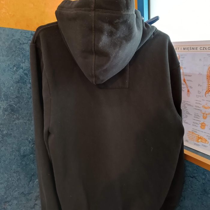 Bluza Camp David roz L 

Granatowa

Stan BDB

Szczegółowe wymiary:

dł