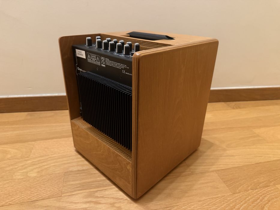 Amplificador guitarra voz Acus ONEFORSTRINGS 5 Natural