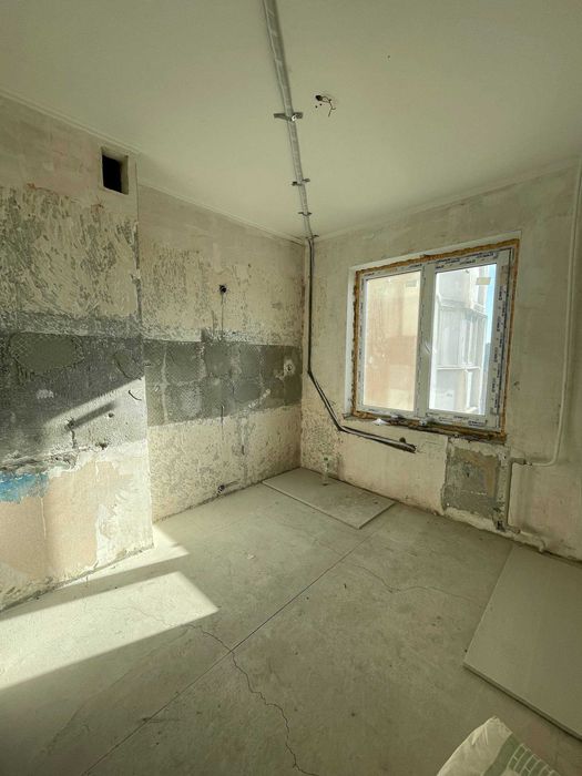 Продам 3-ком квартиру на Крымской