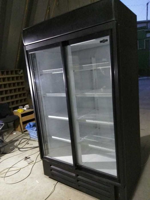 Холодильна шафа вітрина Inter 1200 Чорний, Гарантія.Сервіс з виїздом!