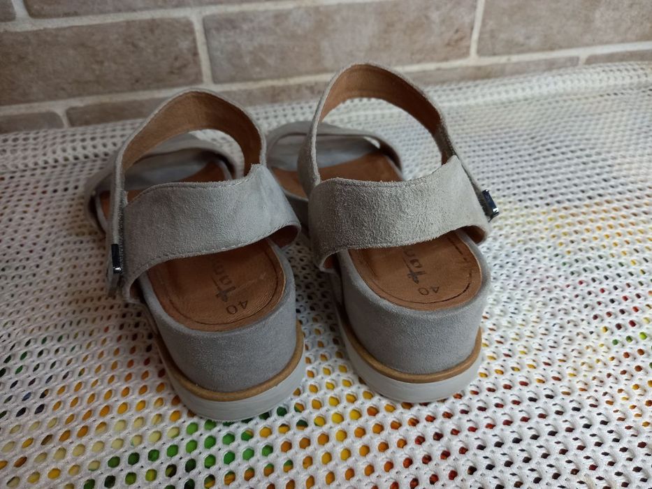 Босоножки Tamaris 40р