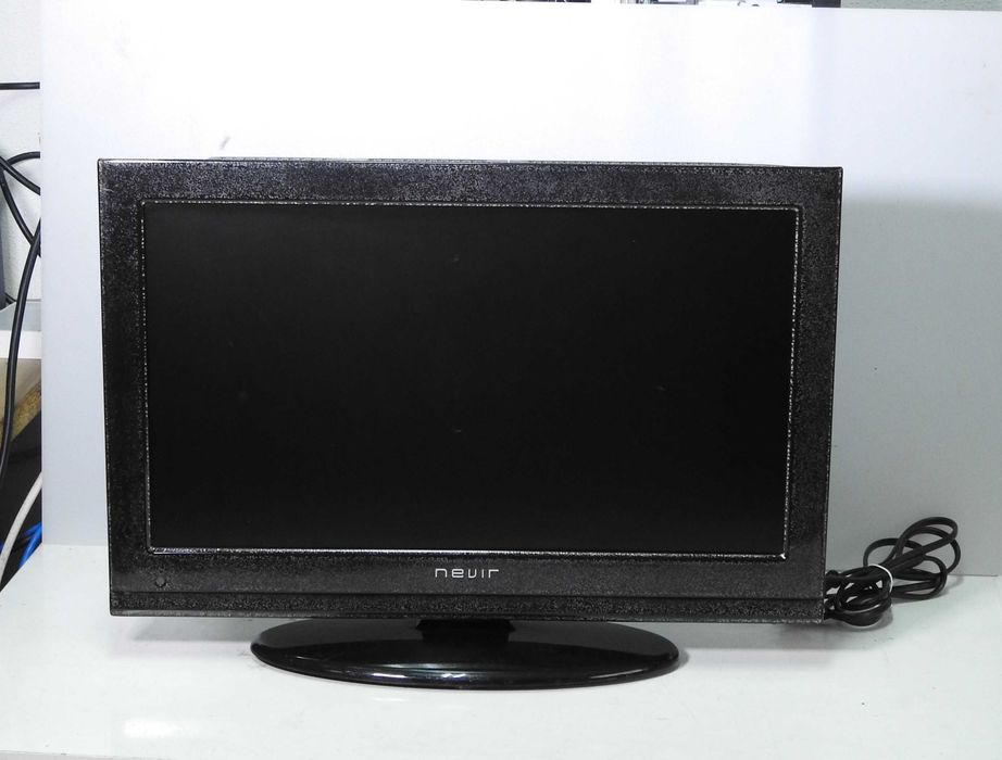 Pequena Tv 19" Nevir