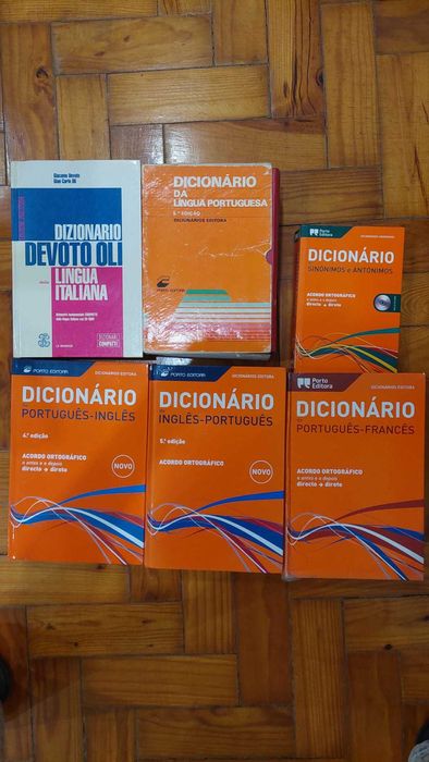 Varios dicionarios