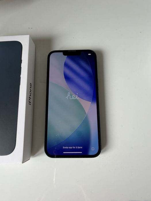 iPhone 13 midnight