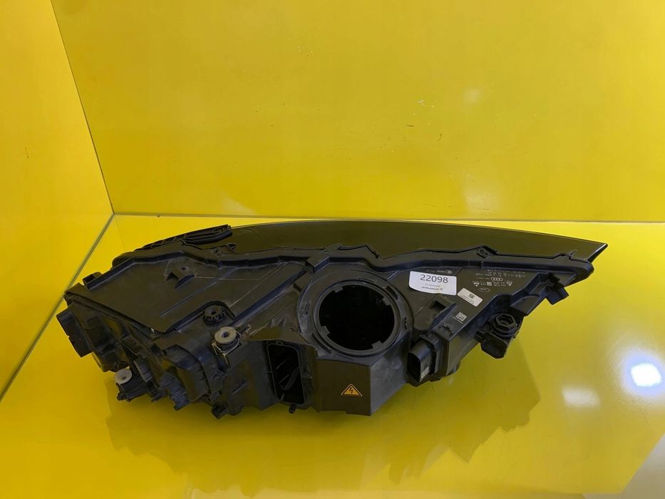 lampa lewa audi q7 bi-xenon led 4m0941005