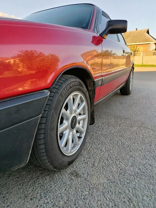 Audi 80 b3 1.8 бензин