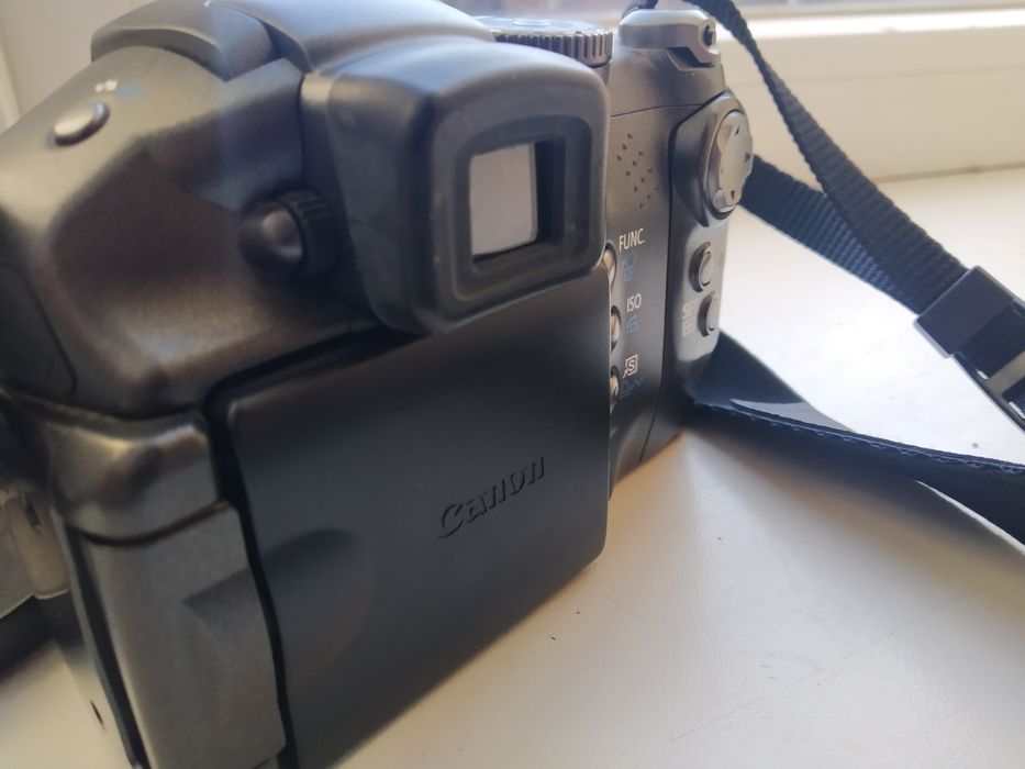 Фотоопарат Canon кенон на запчастини