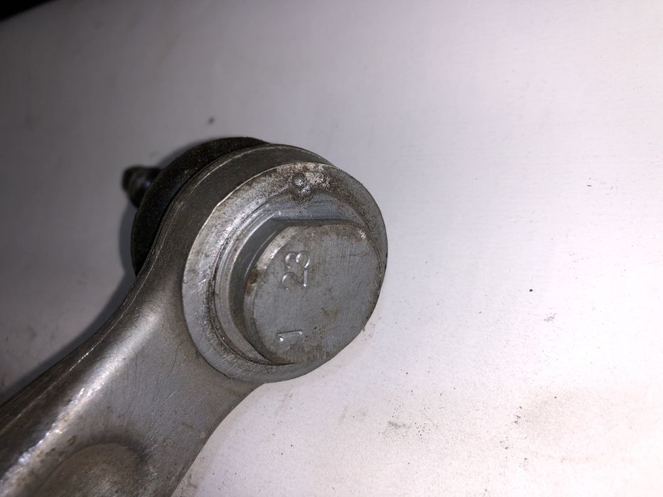 Задній верхній важіль лівий 33326770817 відреставрований  Bmw e39