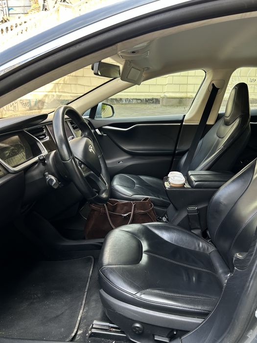 Tesla model S 2013 85