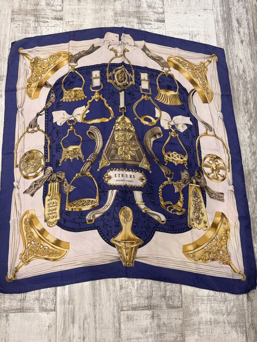 Оригінальна шовкова хустина від hermes, loewe, dior