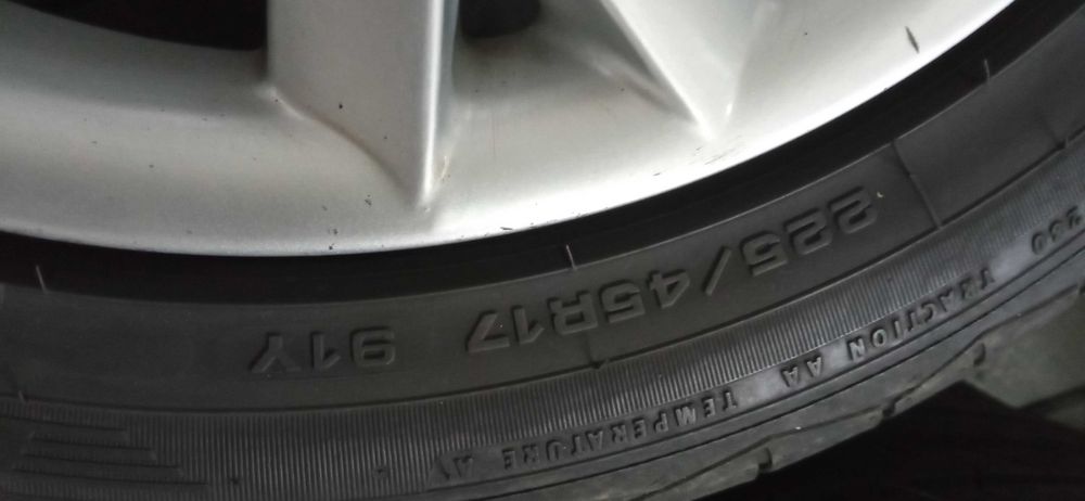 Alufelgi z oponami 17" Audi