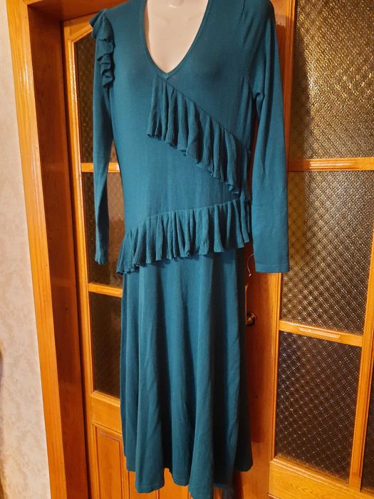 Платье новое нарядное трикотажное платье 48-50 размера