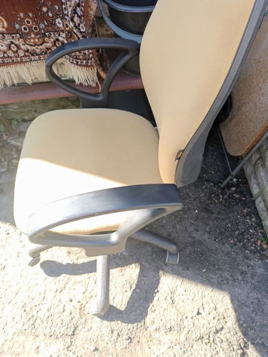 Крісло комп'ютерне