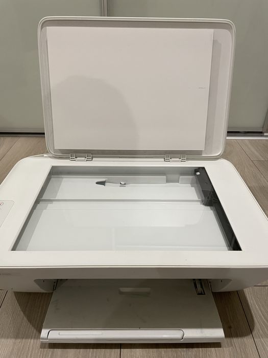 Принтер HP DeskJet 2320