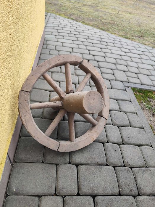 Stuletnie koła zabytkowe