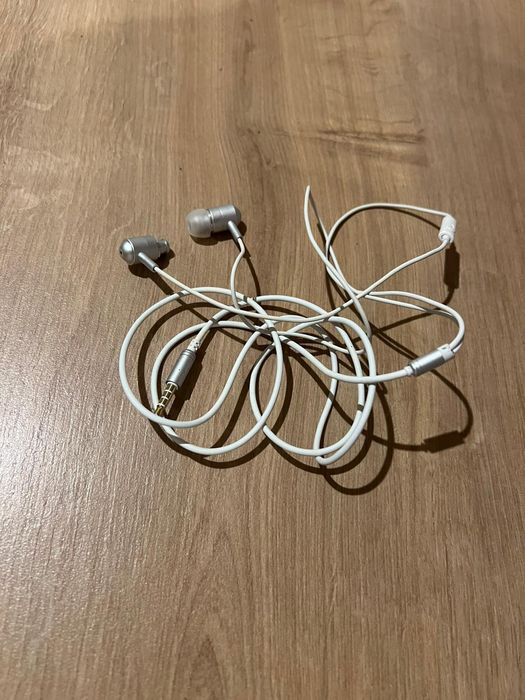 Urocze słuchawki na Jacka