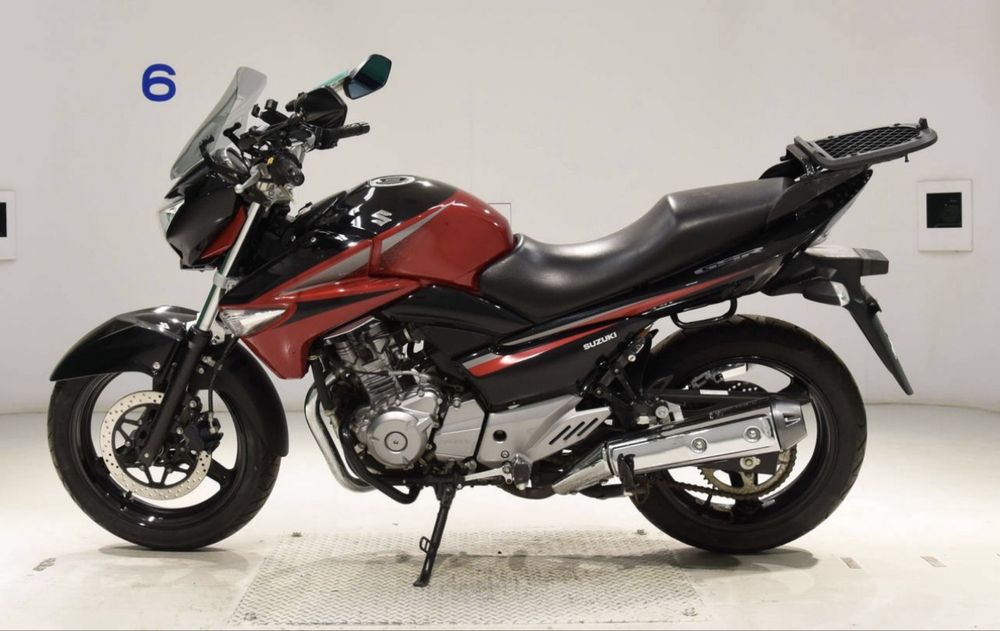 SUZUKI GSR 250 Сузуки з Японії пробіг 3025 км