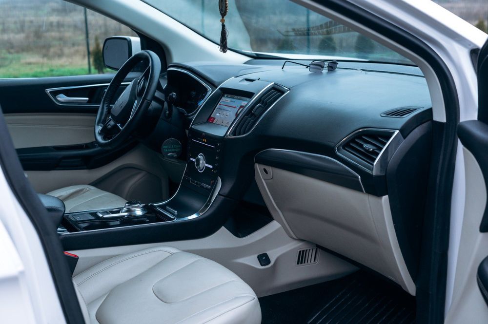 Продам FORD EDGE titanium
