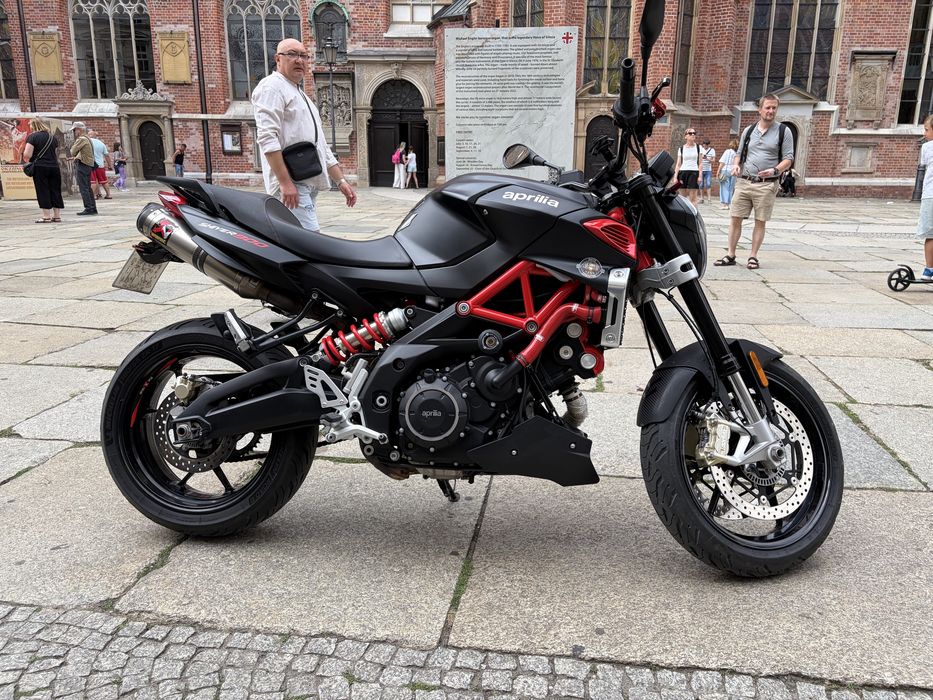 Aprilia shiver 900