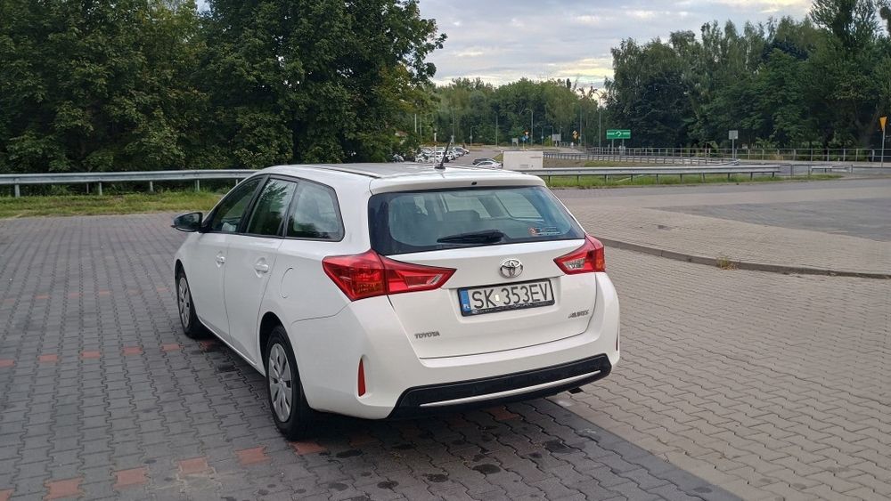 Niezawodna Toyota Auris 2014 Kombi Polska