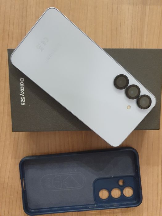 Samsung Galaxy S25 256GB + BUDS 3 PRO + Akcesoria– GWARANCA- IDEAŁ