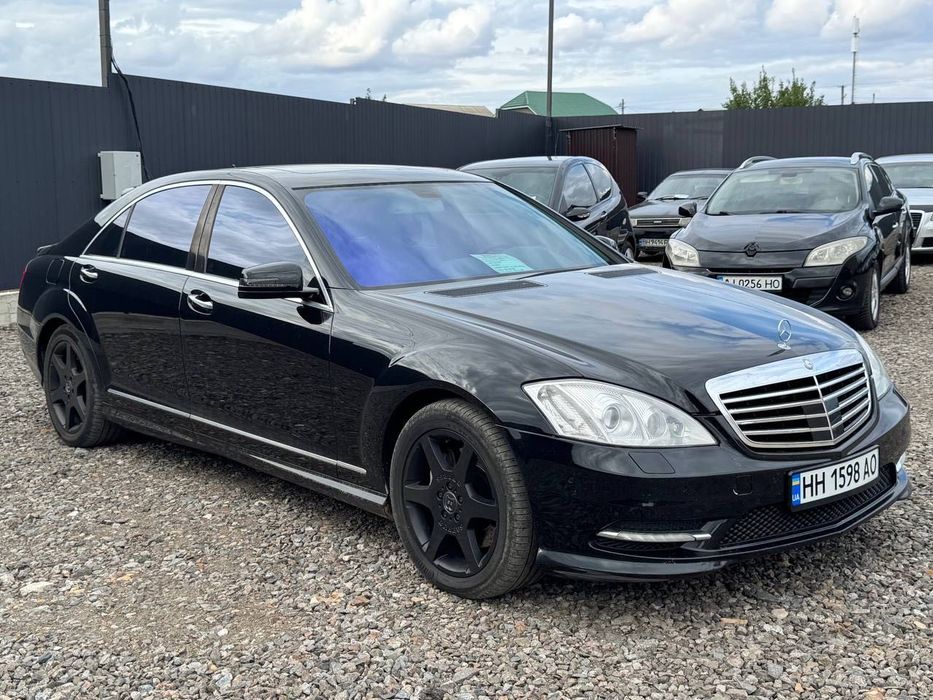 Автомобиль Mercedes-Benz s500l