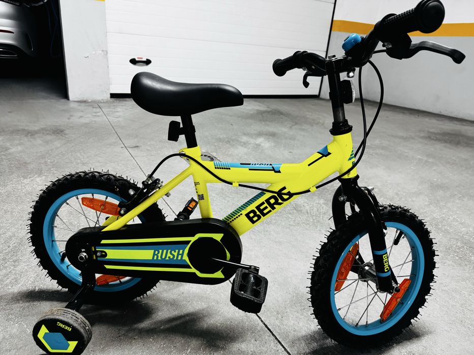 Bicicleta 3 aos 6 anos nova