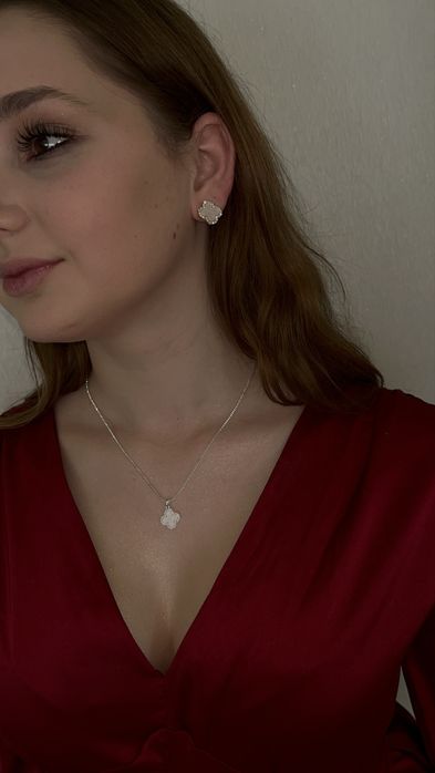 Сережки ван кліф білі