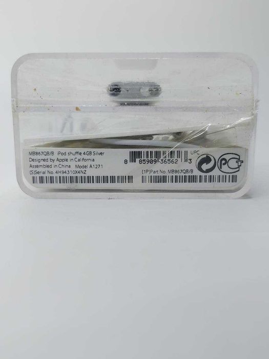 Apple iPod Shuffle 4GB Silver — новий, комплект