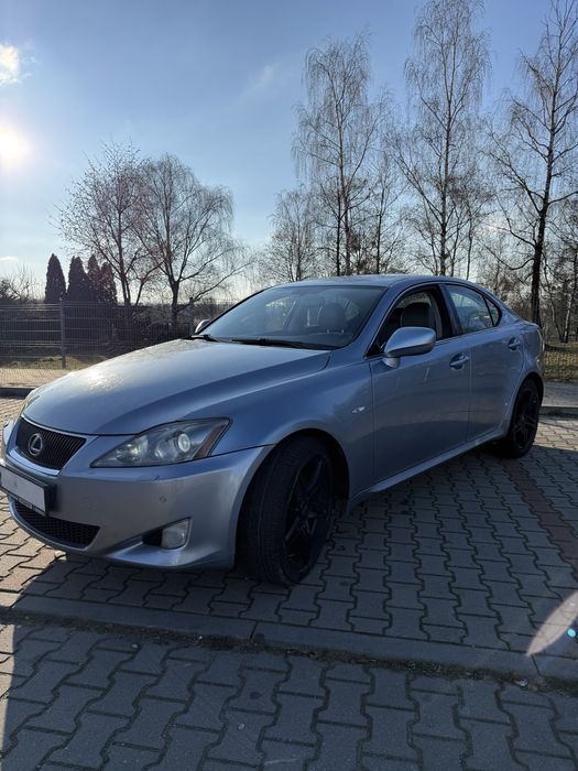 Lexus IS 220d z 2008 roku w wersji Prestige