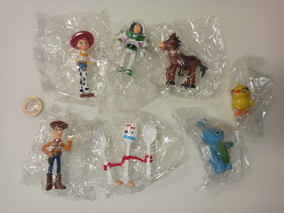 8 Bonecos Toy Story \ Alice no país das maravilhas