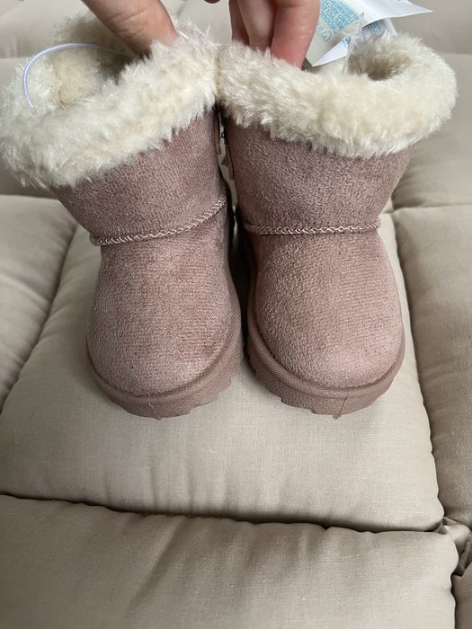 Зимові чобітки для дівчинки