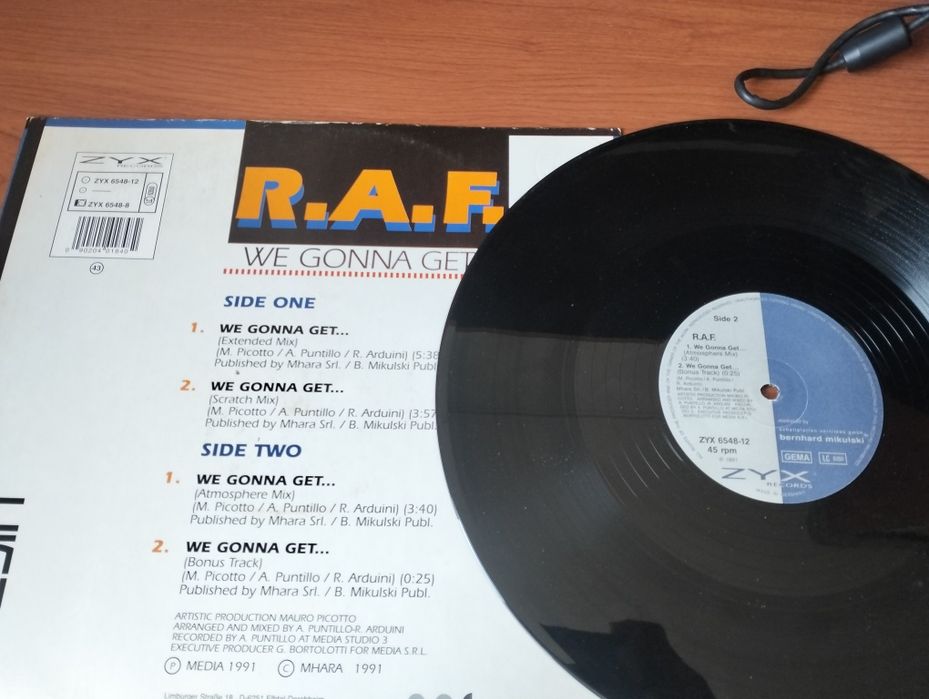 Disco de vinil 12' R.A.F.