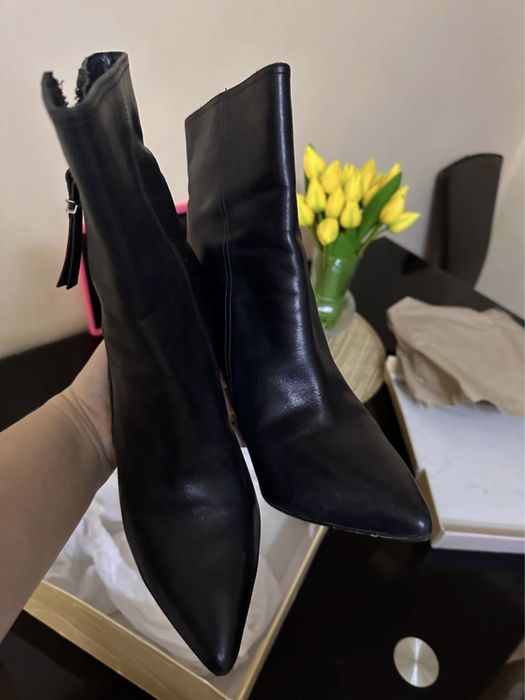 Продам чобітки Michael Kors