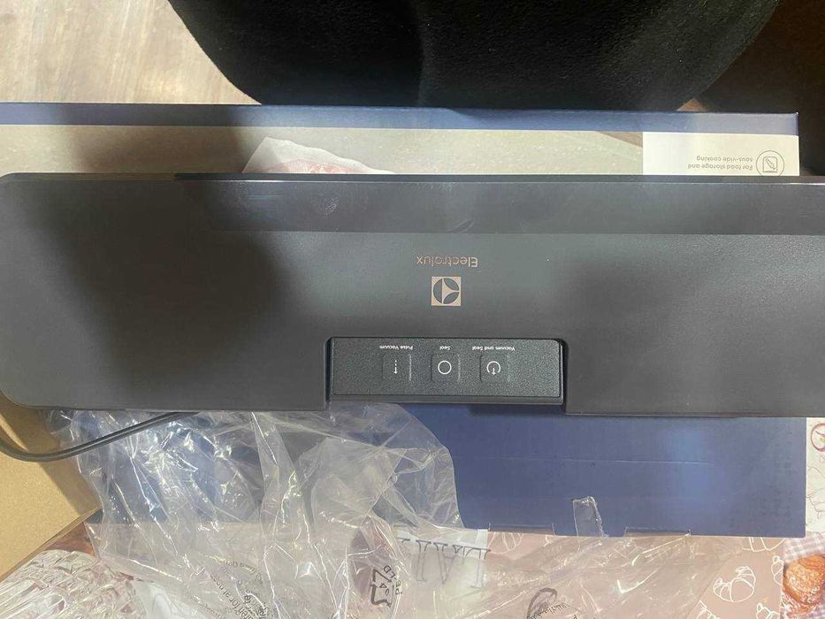 Вакууматор Electrolux E4VS1-4AG