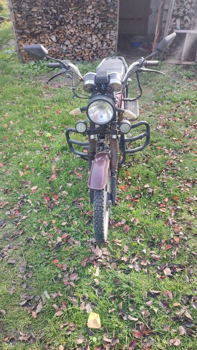 Musstang  125 2021