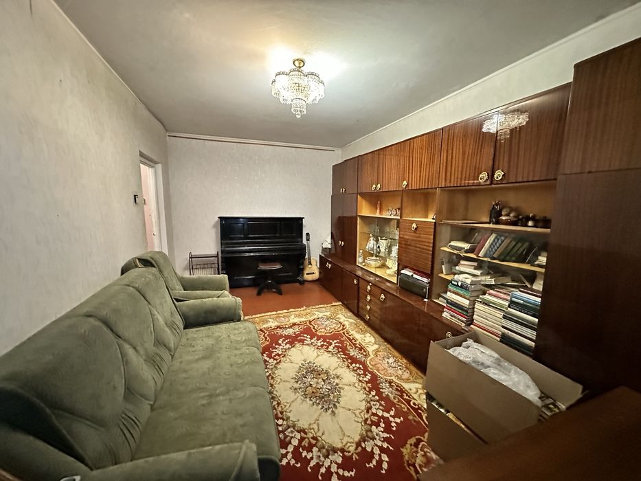 Продам 2-х кімнатну квартиру Озерна 24 11 поверх 2 окремі кімнати Оболонський р-н. м. Героїв Дніпра 3 хвилини