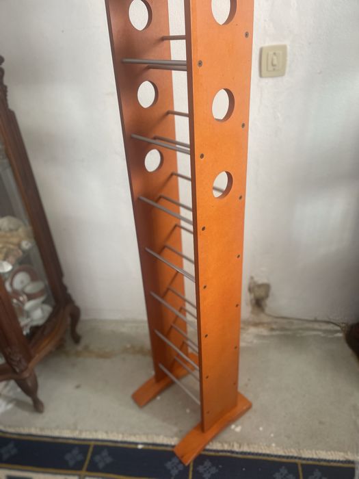 Sapateira em madeira