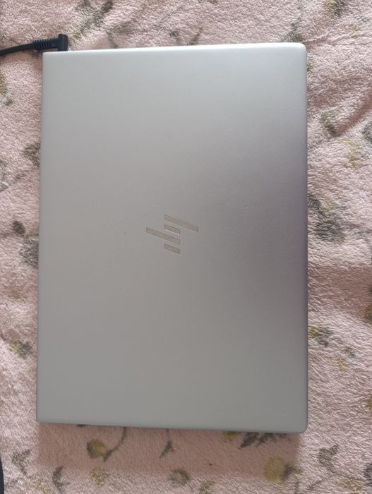 Vendo portátil novo usei pouquíssimo é um HP