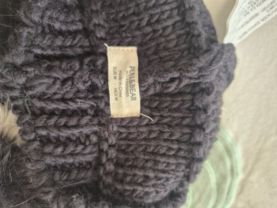 Gorro preto  Pull&Bear  M
