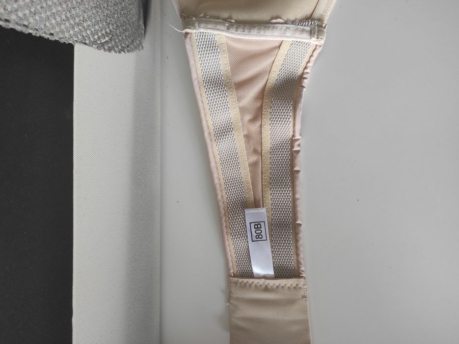 Stanik bez ramiączek 80B