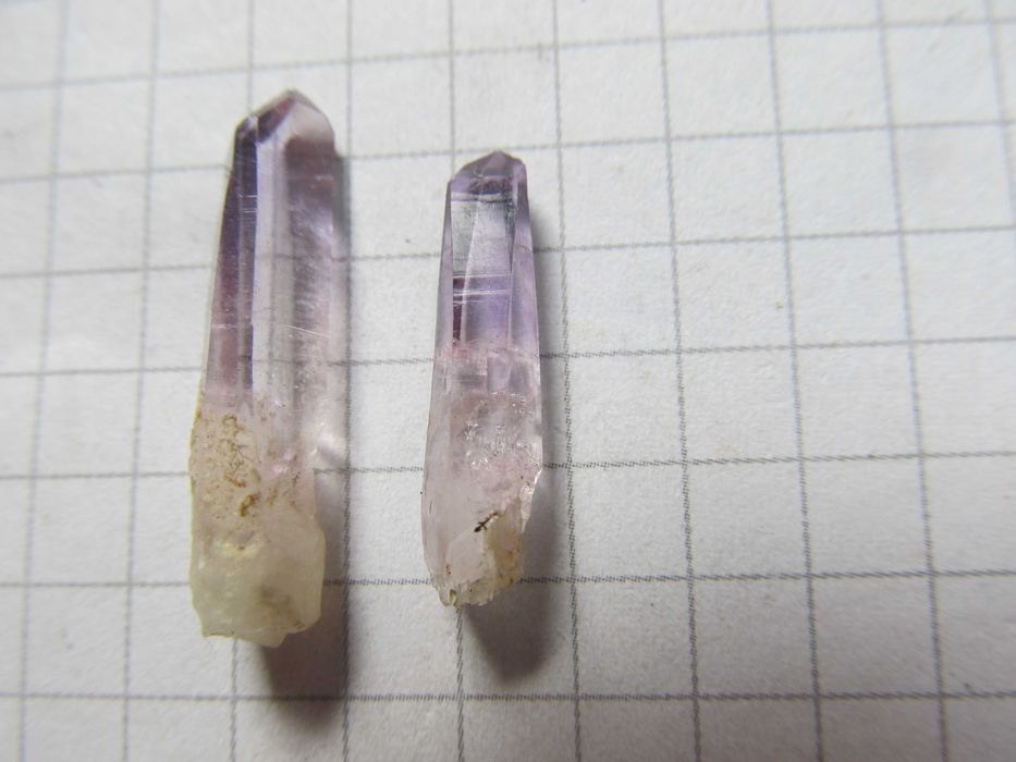 Dwa kryształy Ametystu o doskonałej przejrzystości #8