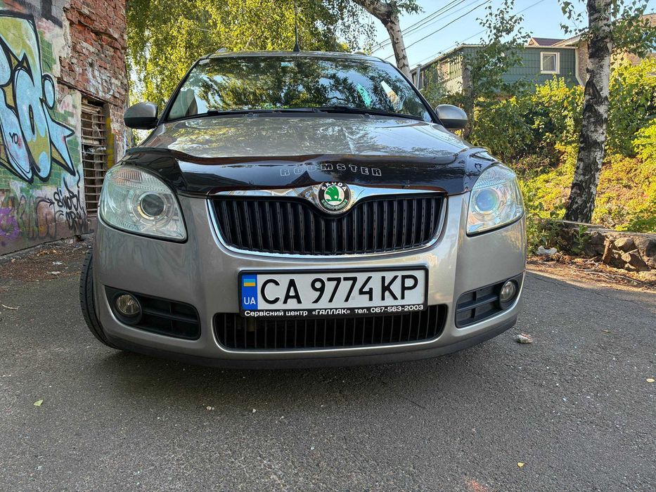 Продам Skoda Roomster 2009 ,1.2 механіка в комплектації Free
