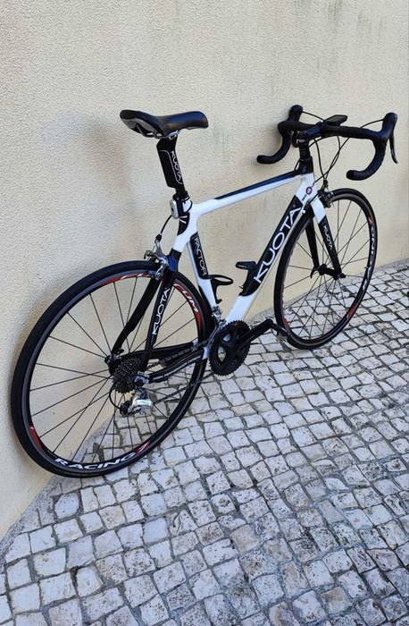 Bicicleta carbono 2021 Kuota Factor 2