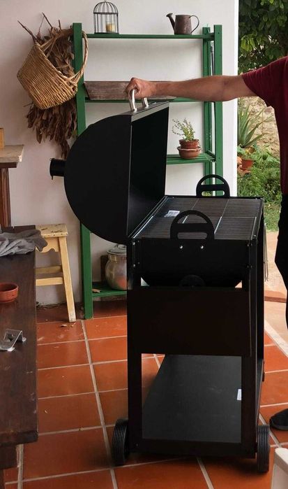 churrasqueira e fumeiro para carvão IMOR com capa