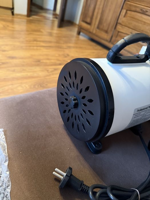 Profesjonalna suszarka dla psów, kotów oraz innych zwierząt domowych