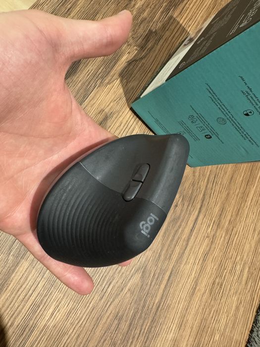 Rato Logitech Lift ergonomico