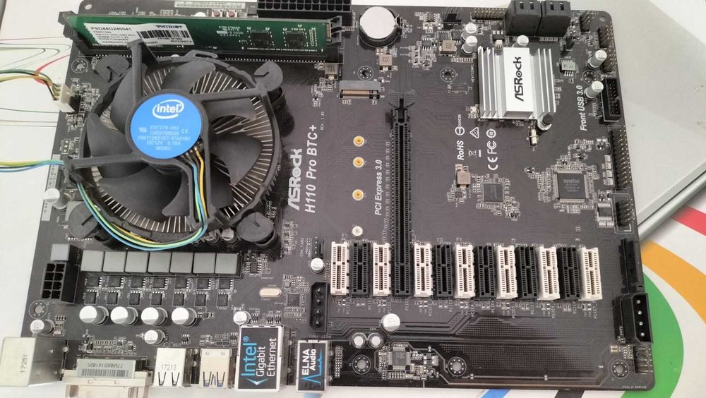 Asrock h110 pro btc+ +DDR4 4гб, 13*pci-ex, +M2, +процесор