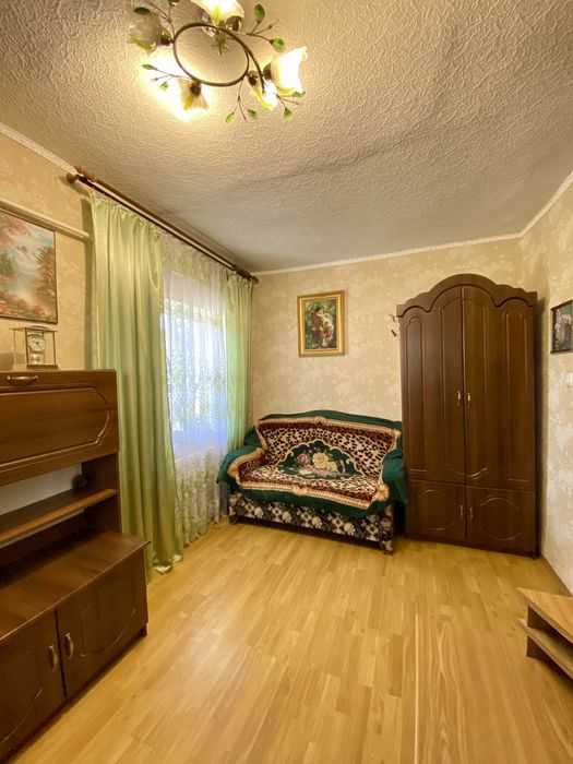 Продаю частину будинку  у м.Сквира