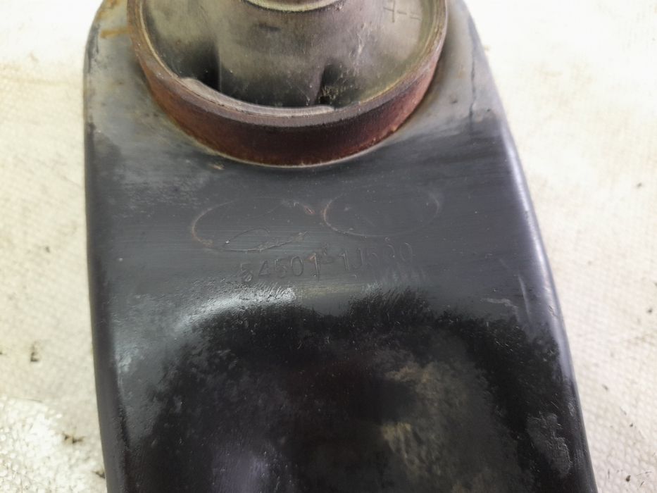 Braço de suspensão frente direito HYUNDAI i20 (PB, PBT)